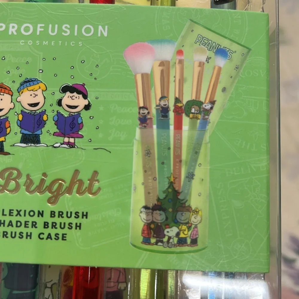 Peanut X profusion cosmetic 5 piece brush set